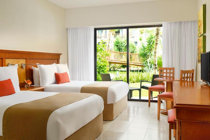 The Reef Coco Beach Resort & Spa Playa del Carmen Room photo